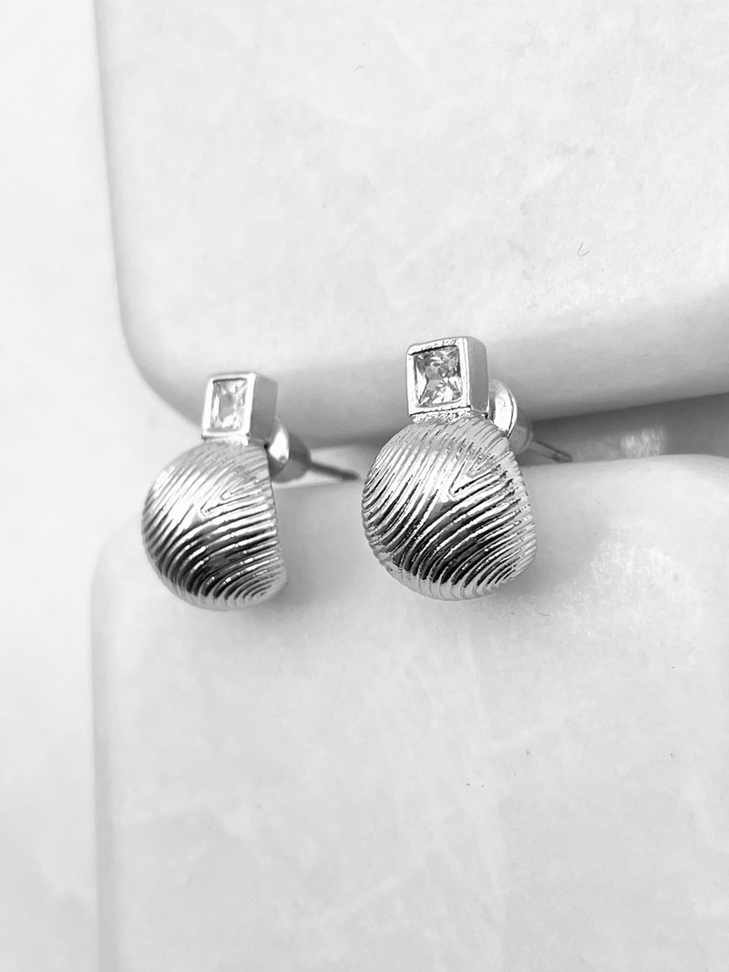 Kare Kristal Taşlı Vintage Küpe Gümüş