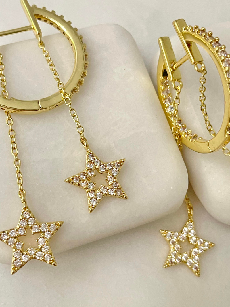 Altın Kaplama Gömme Taşlı Yıldız Sallantılı Tasarım Halka Küpe Gold