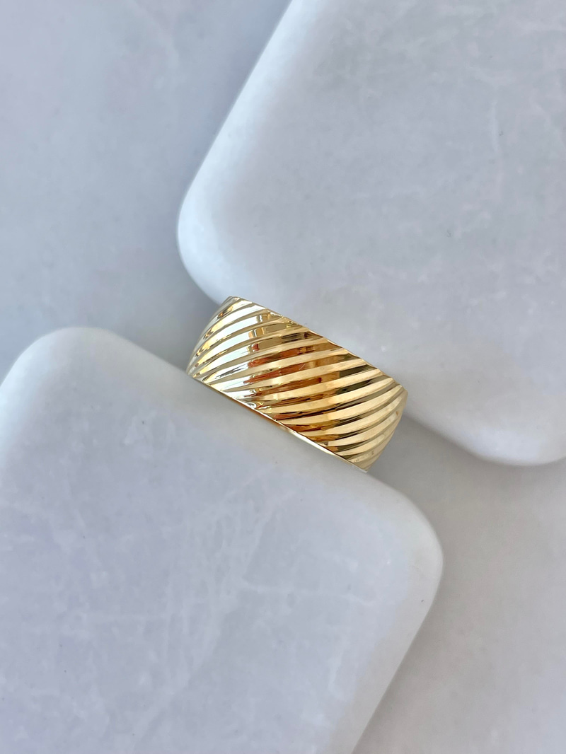 Çelik Lazer Kesim Şerit Model Yüzük Gold