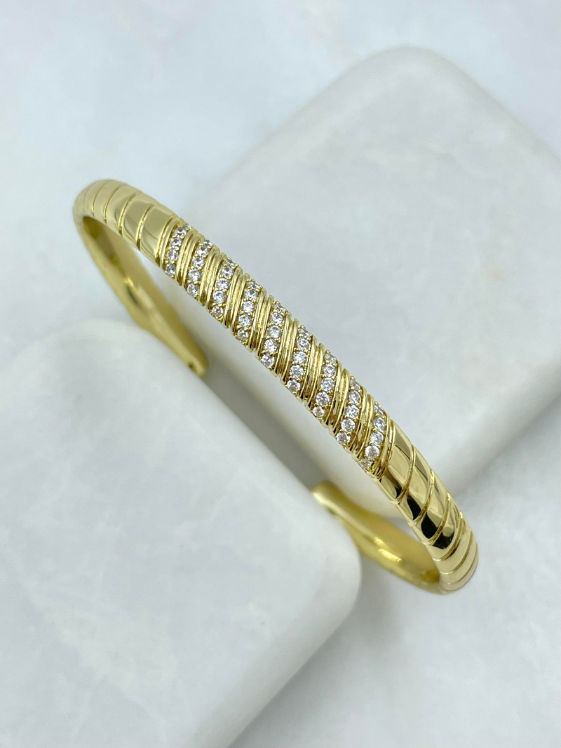 Özel Seri Şeritli Gömme Taşlı Kelepçe Bileklik Gold