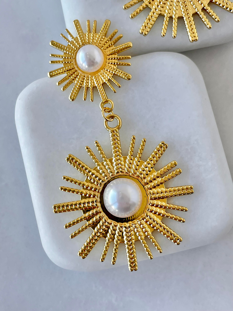 Çelik Bohem İncili Güneş Sallantılı Küpe Gold
