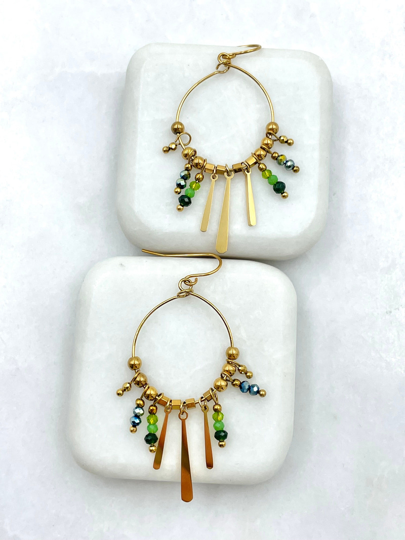 Doğal Taş Sallantılı Vintage Küpe Gold