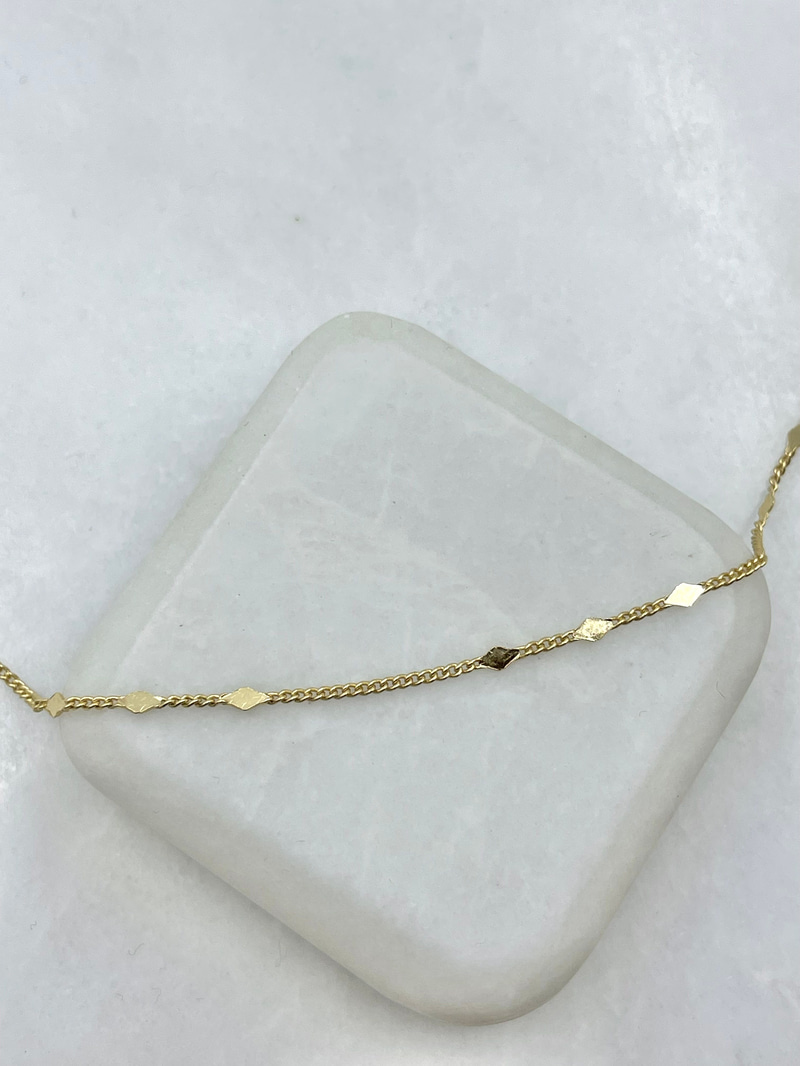 Özel Seri Üçgen Pul Model Zincir Kolye 45 cm Gold
