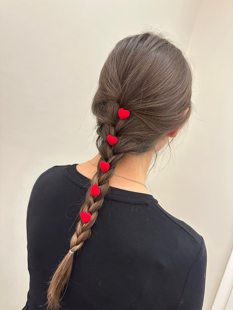 Kalp Model Saç Küpesi Kırmızı