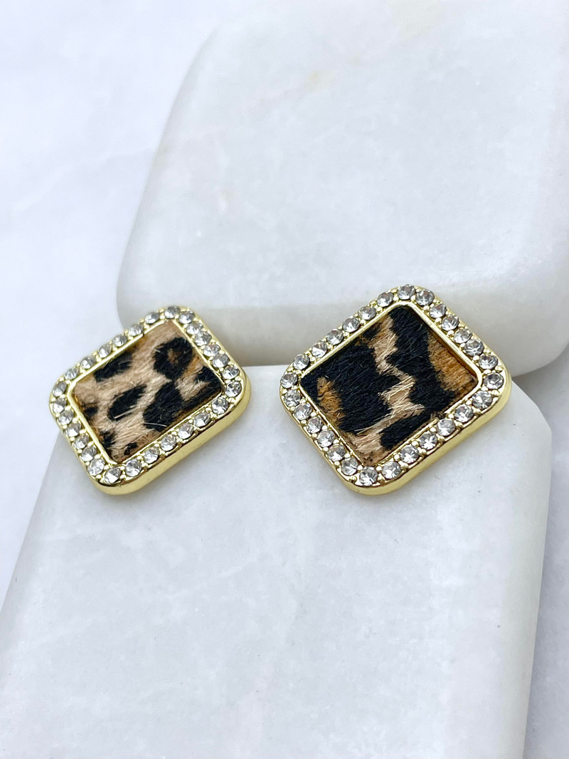 Altın Kaplama Gömme Taşlı Leopar Kare Küpe Gold