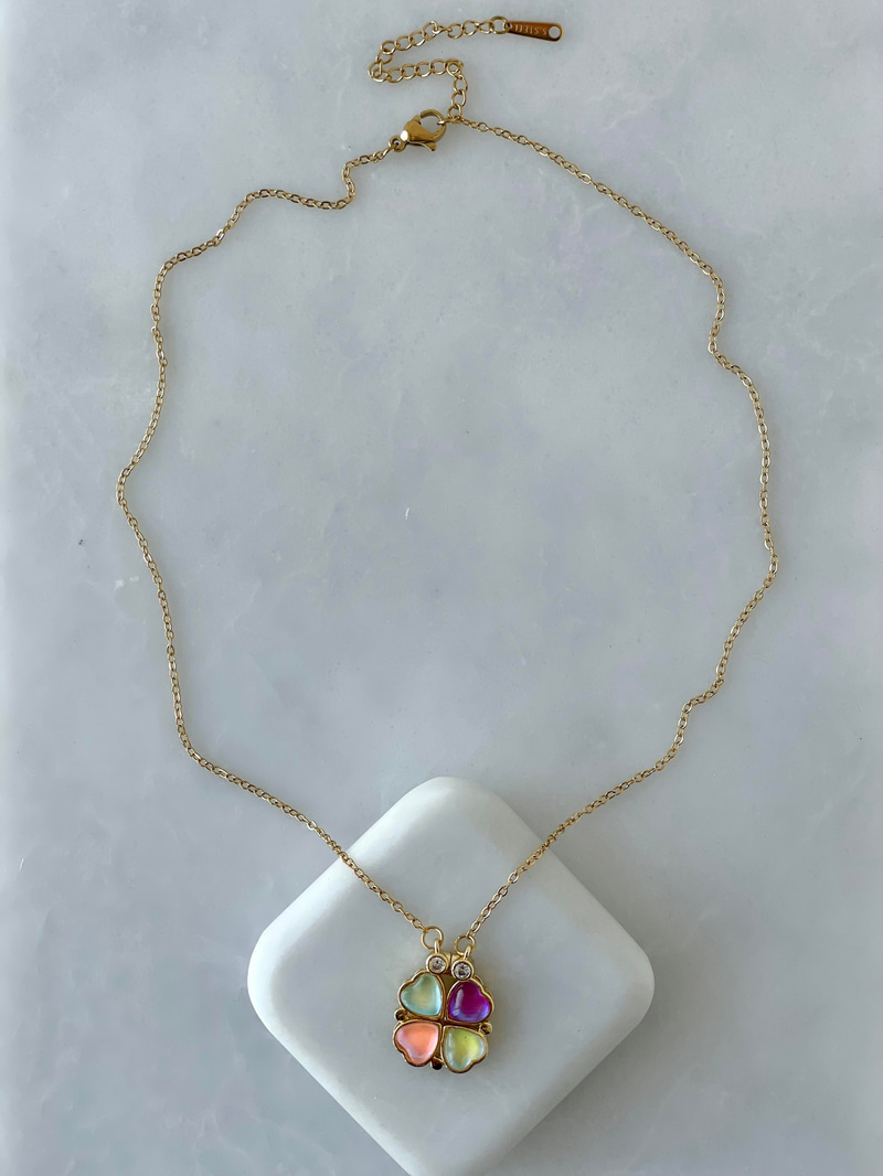 Çelik Açılabilir Renkli Yonca Kolye Gold