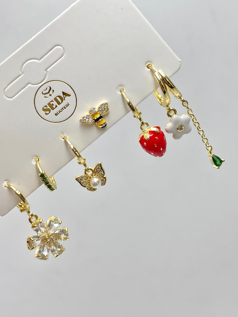 Kristal Taşlı Çiçek ve Çilek Model Altılı Set Küpe Gold