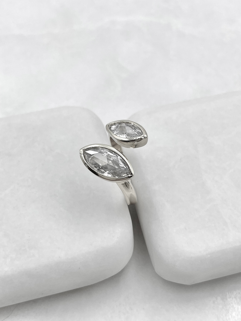 Altın Kaplama Büyük Küçük Kristal Taşlı Birleşim Yüzük Gümüş