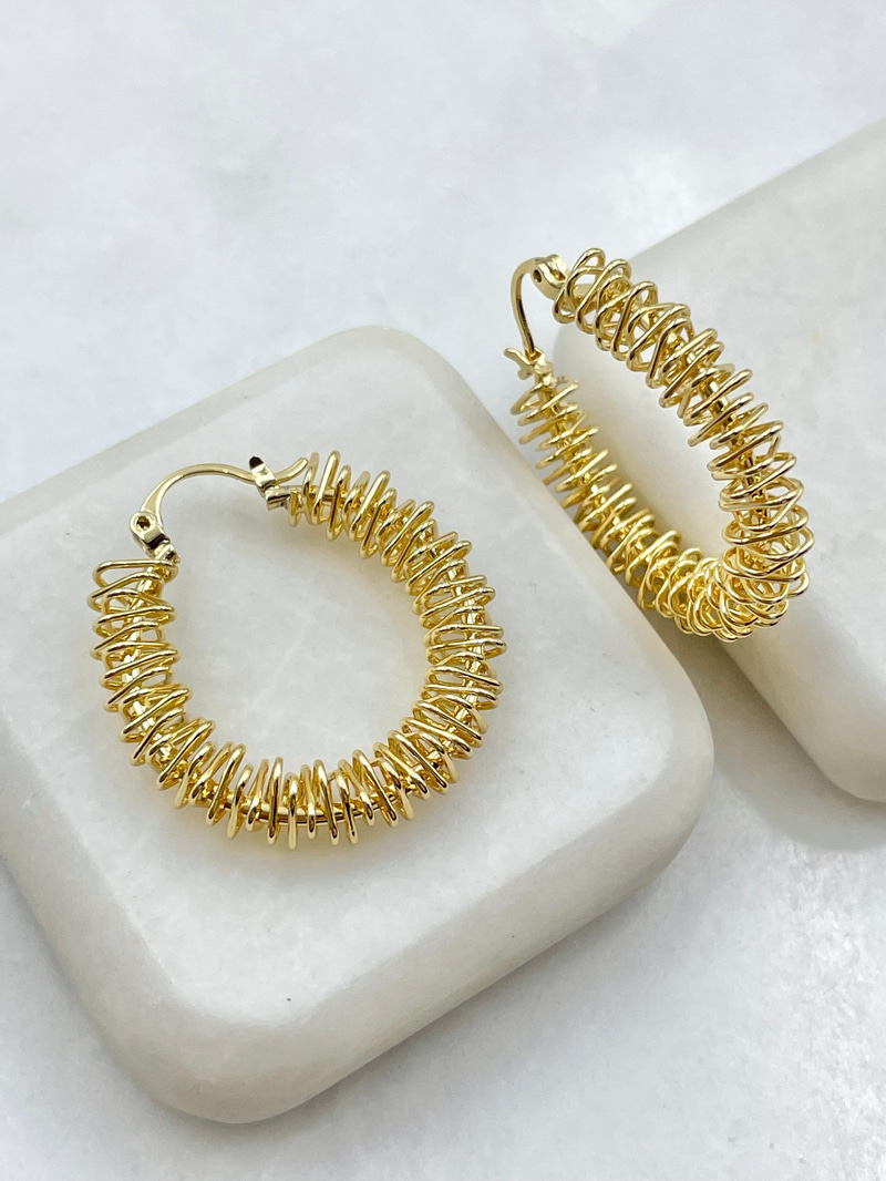 Sarmal Tel Halka Küpe Gold