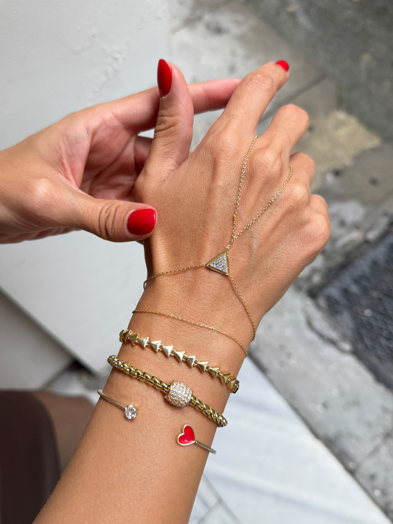 Gömme Taşlı Üçgen Model Şahmeran Gold