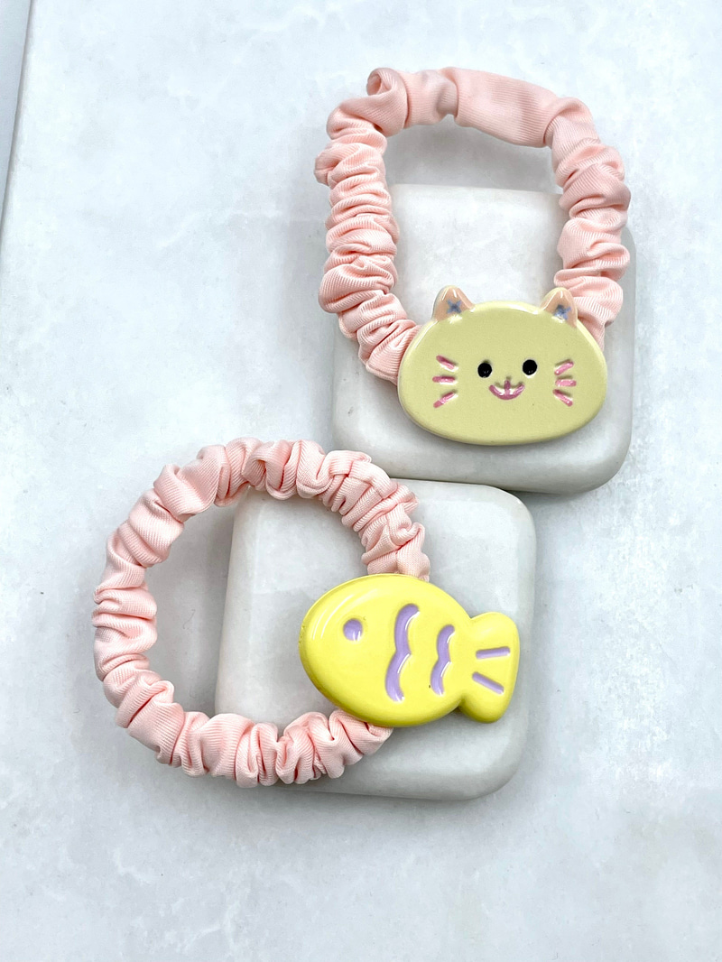 Kedi ve Balık İkili Scrunchie Toka Yavruağzı