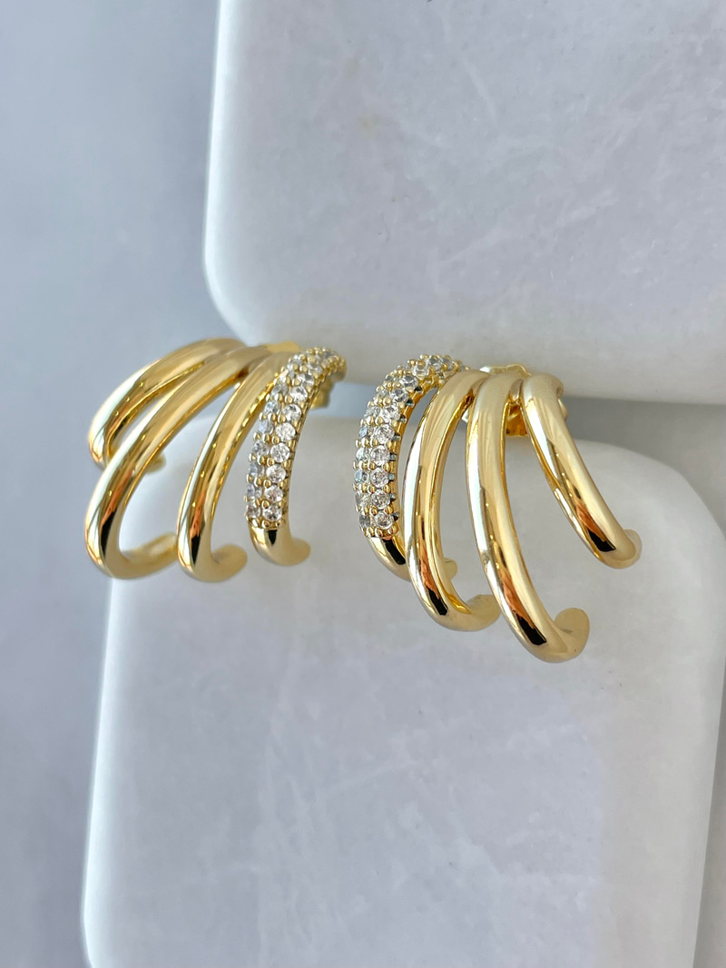 Özel Seri Çoklu Görünüm Gömme Taşlı Küpe Gold