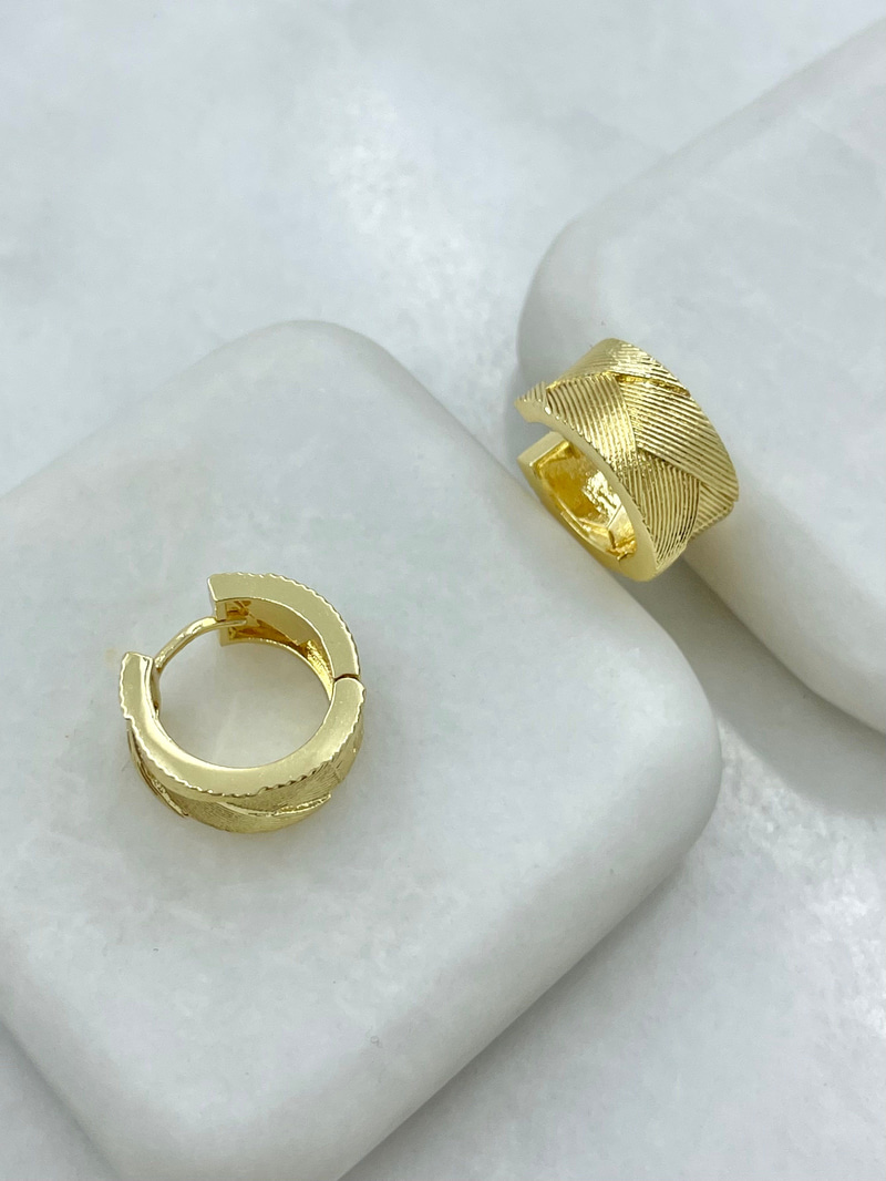 Altın Kaplama Çizgi Katlı Basic Halka Küpe Gold