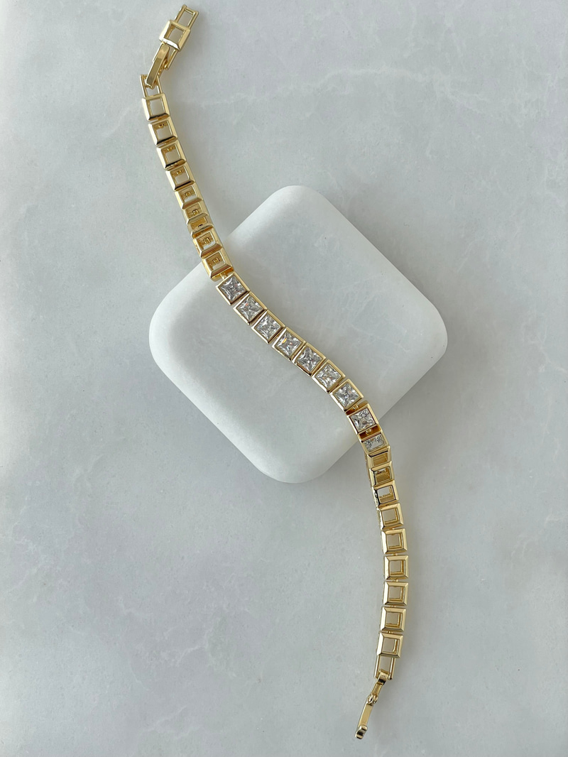 Özel Seri Dizi Kare Kristal Taşlı Bileklik Gold