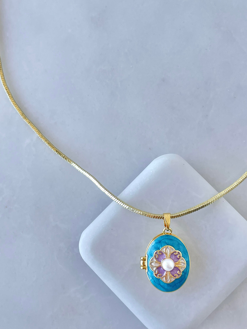 Altın Kaplama İncili Çiçek Model Kapaklı Kolye Mavi