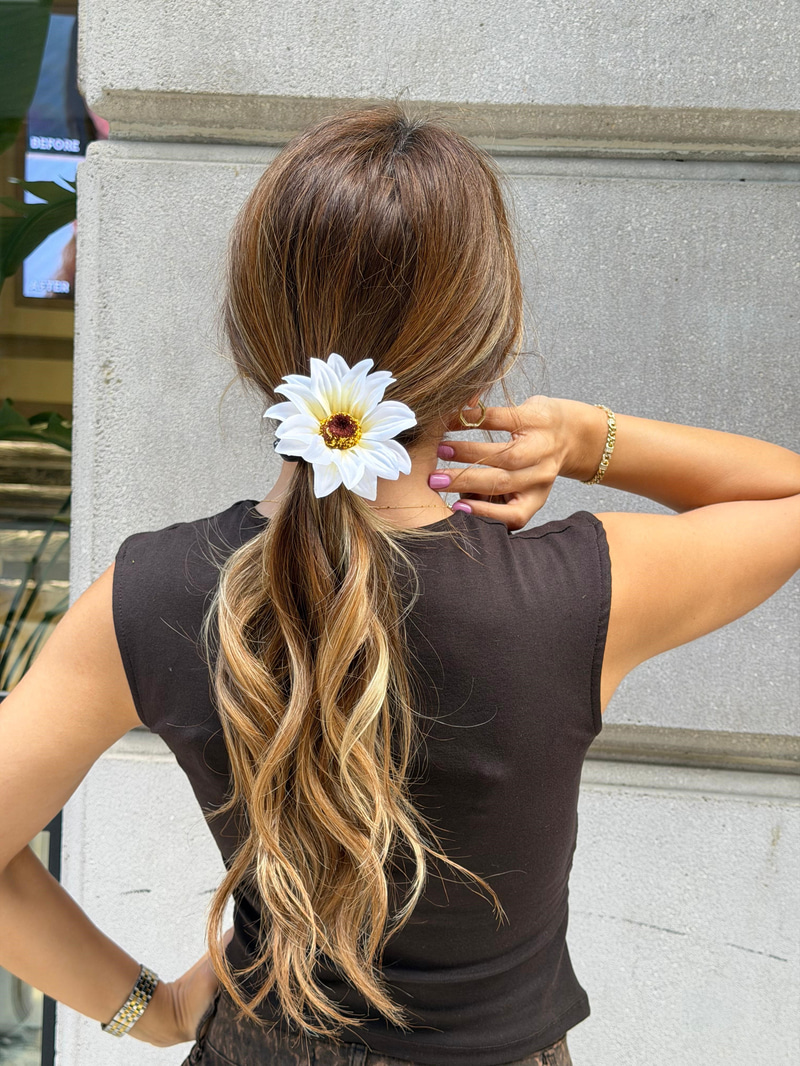 Ayçiçeği Scrunchie Toka Beyaz