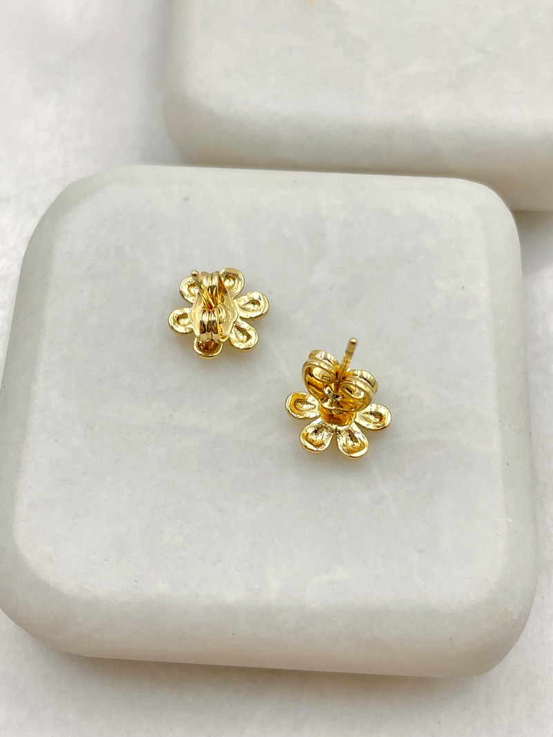 Özel Seri Minimal Papatya Küpe 0.8 cm Gold