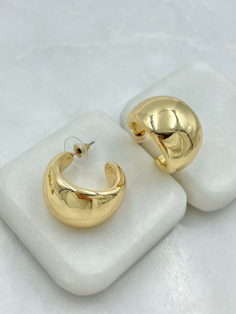 Altın Kaplama Bombeli Ay Model Küpe Gold