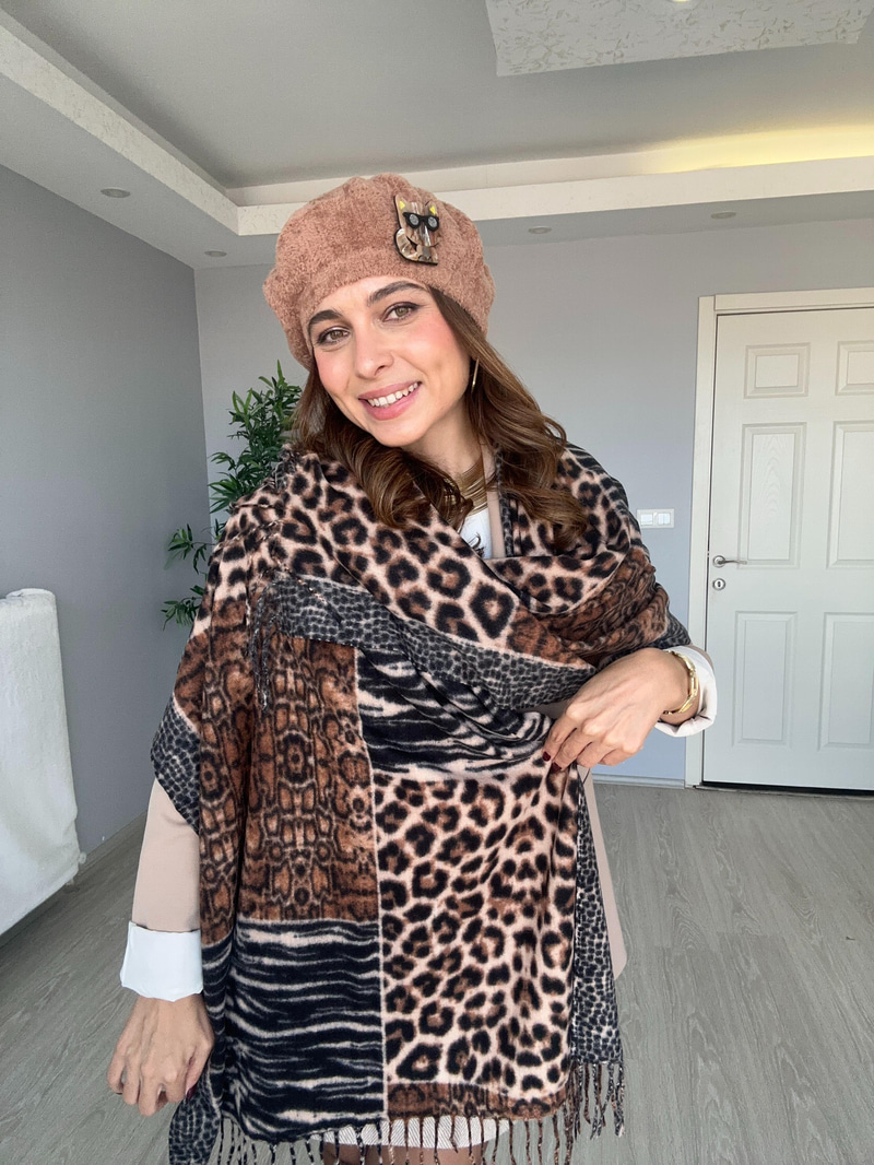 Zebra ve Leopar Desenli Kahverengi Püsküllü Şal