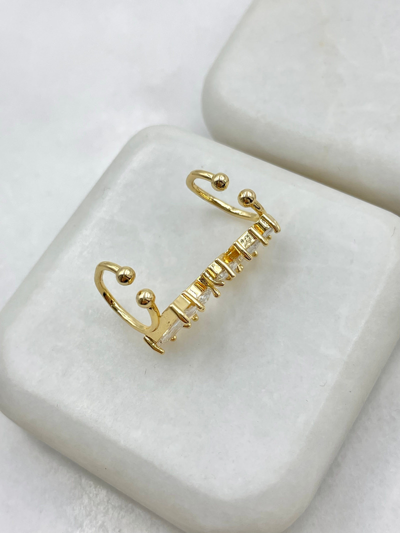 Çeşitli Kristal Taşlı Kıkırdak Küpe Gold