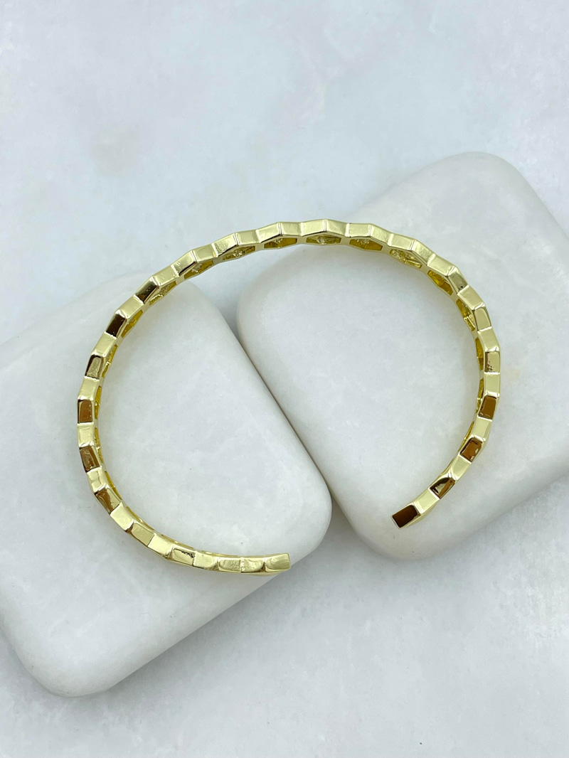 Özel Seri Gömme Taşlı Altıgen Model Kelepçe Bileklik Gold