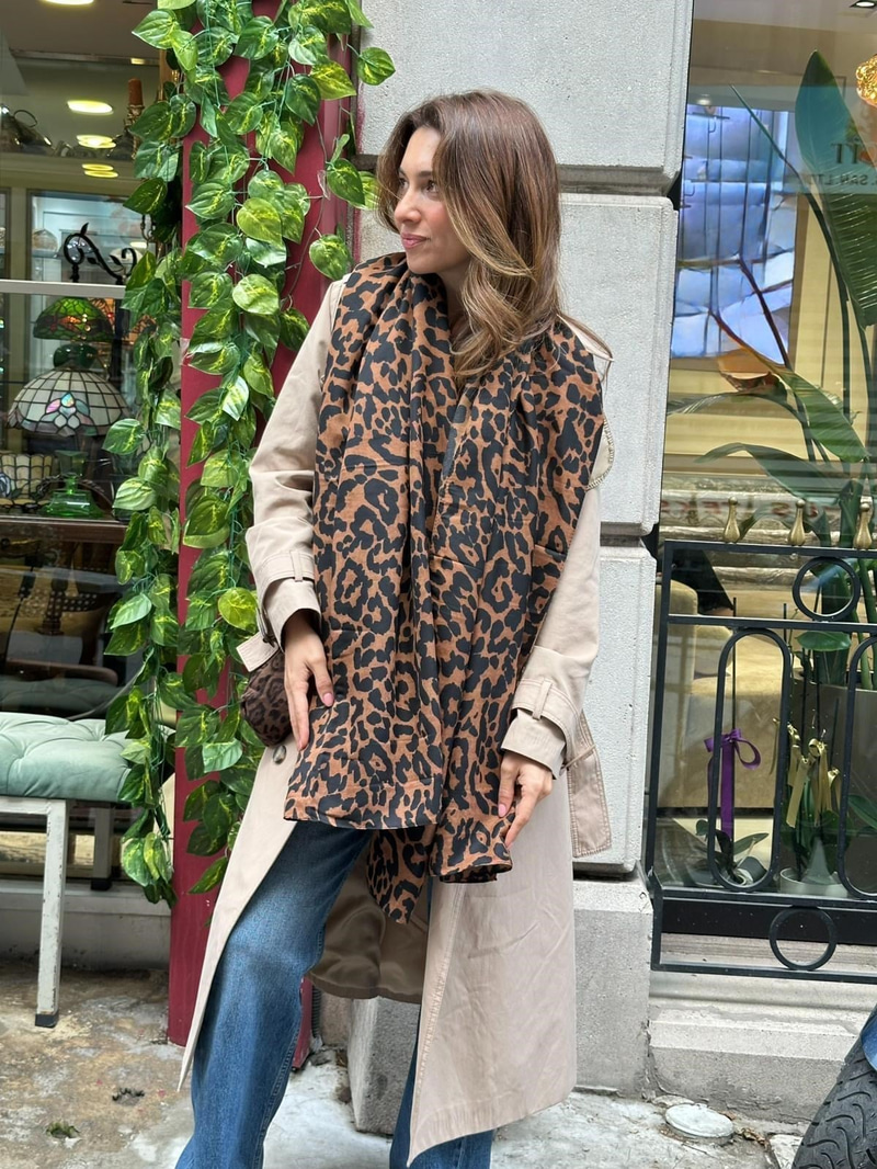 Leopar Desenli Kahverengi Şal 90x180 cm Renkli
