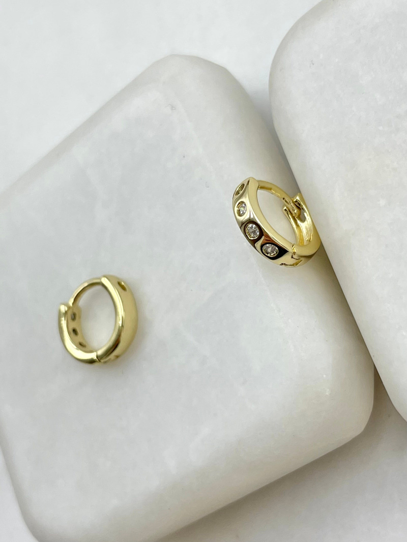Özel Seri Dörtlü Zirkon Taşlı Minimal Halka Küpe Gold