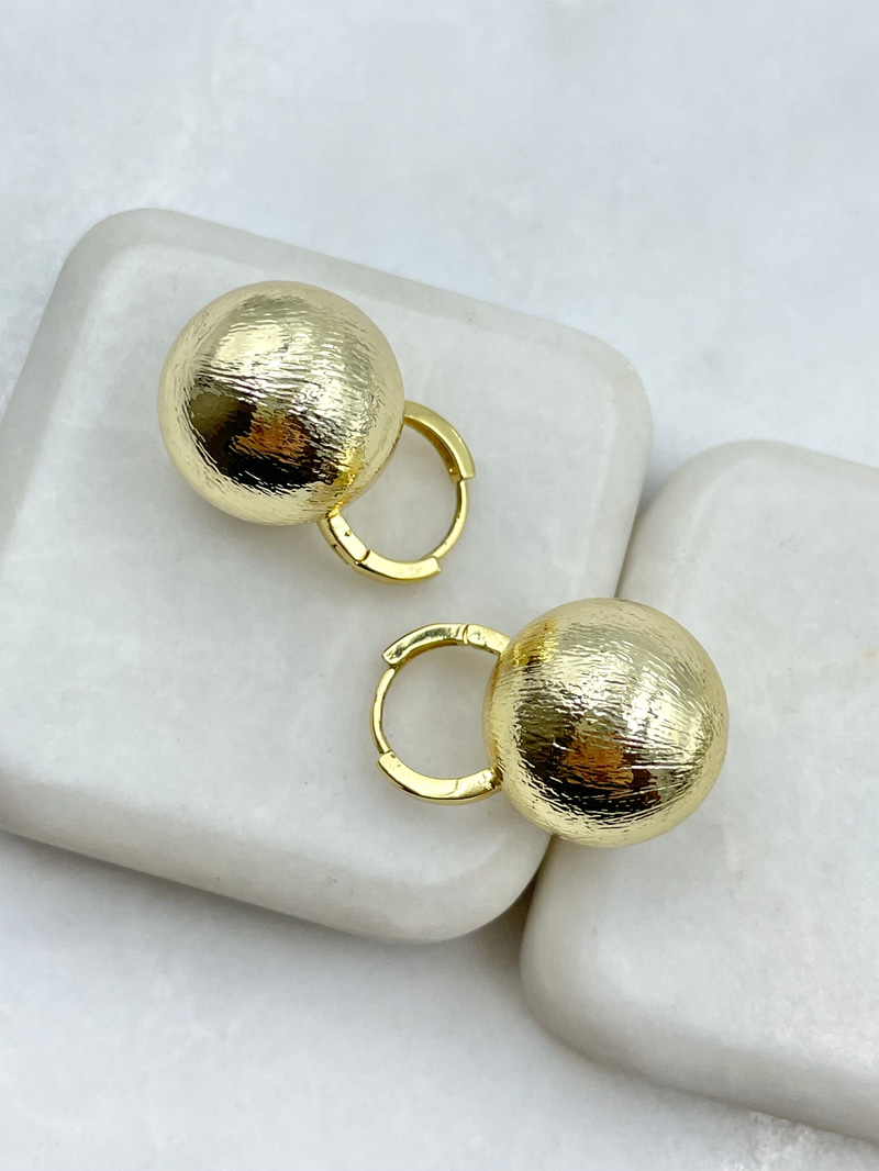 Dokulu Top Küpe Gold