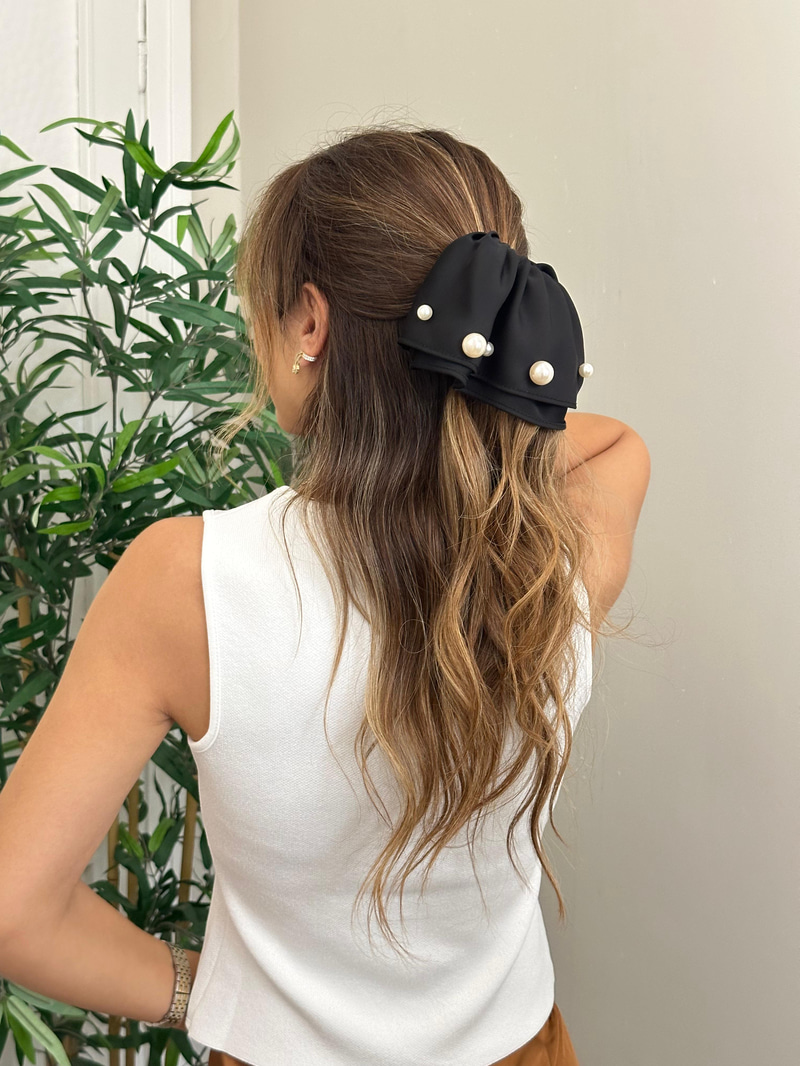 İncili Saten Tasarım Scrunchie Toka Siyah