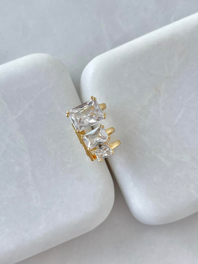 Altın Kaplama Büyük Küçük Kare Kristal Taşlı Kıkırdak Küpe Gold