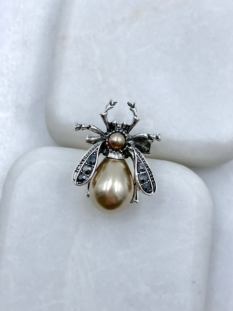 Eskitme Model Arı Broş Gold