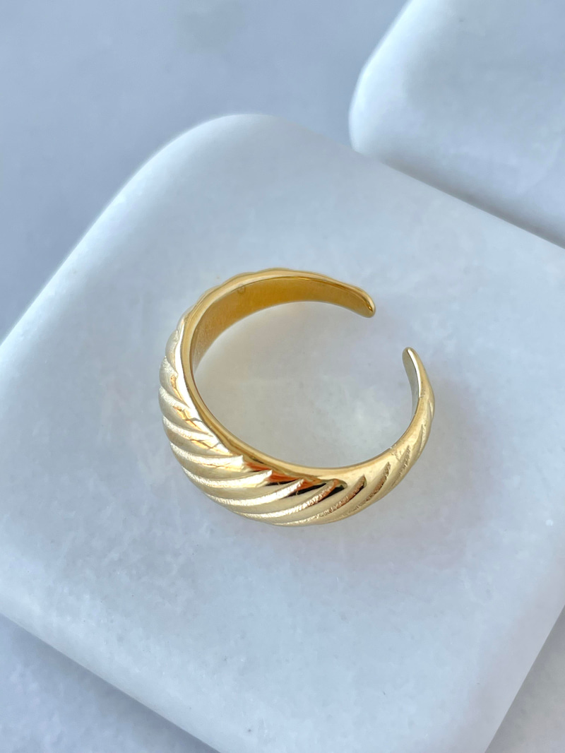 Çelik Bombe Burma Yüzük Gold