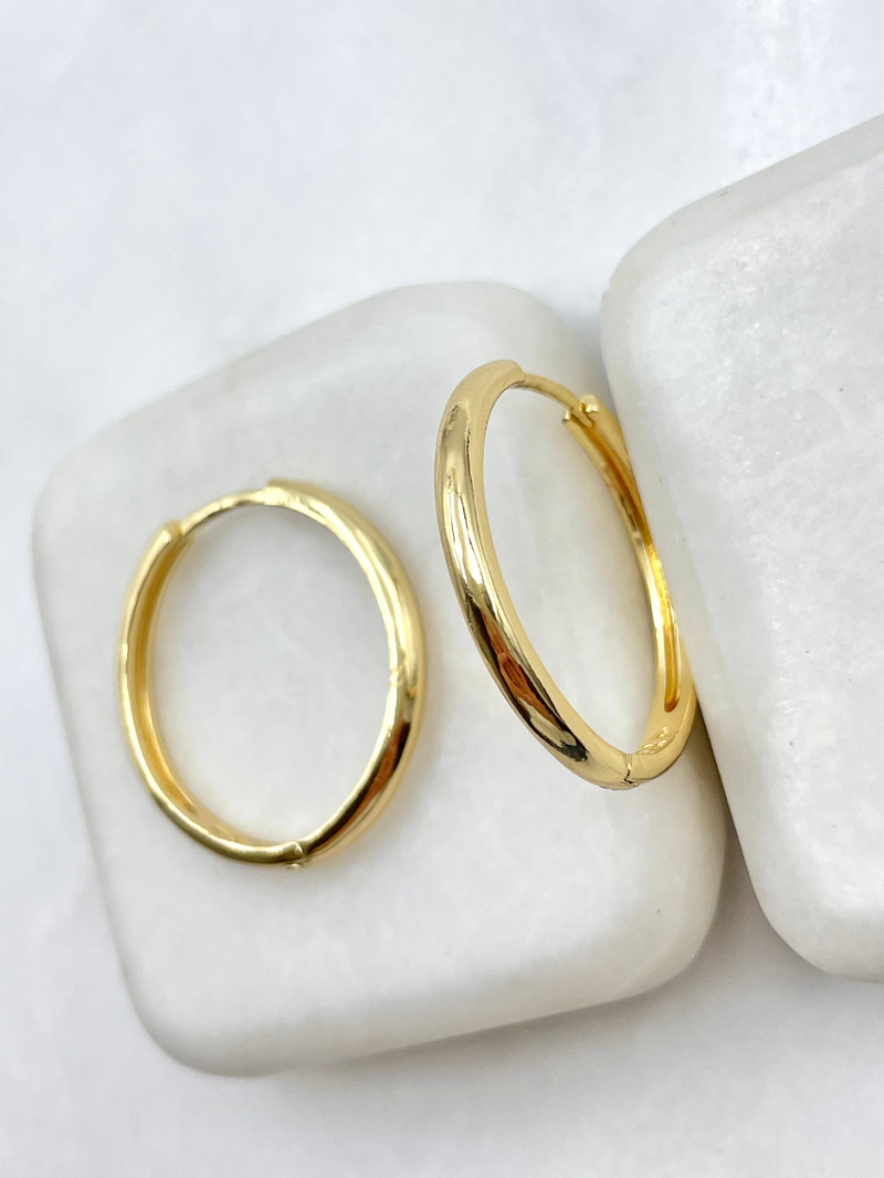 İnce Basic Halka Küpe 2.7 cm Gold