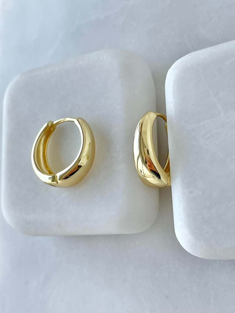 Özel Seri Bombe Damla Model Küpe Gold