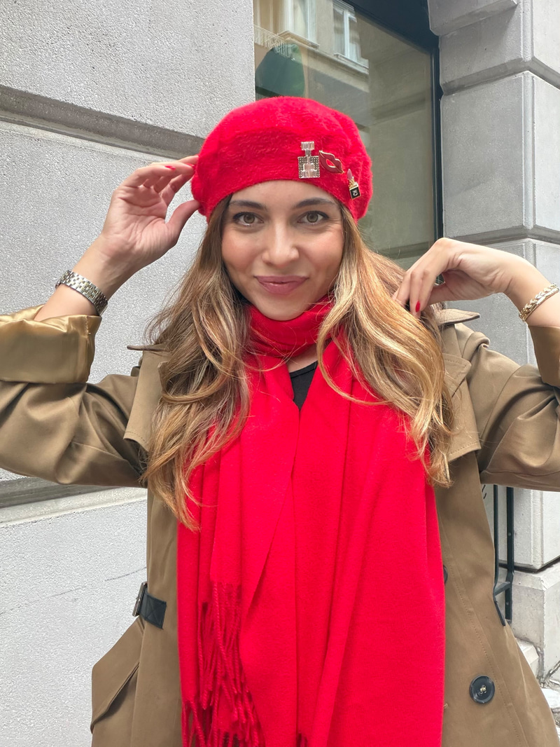 Kristal Taşlı Parfüm,Ruj,Dudak Üçlü Set Broş Renkli