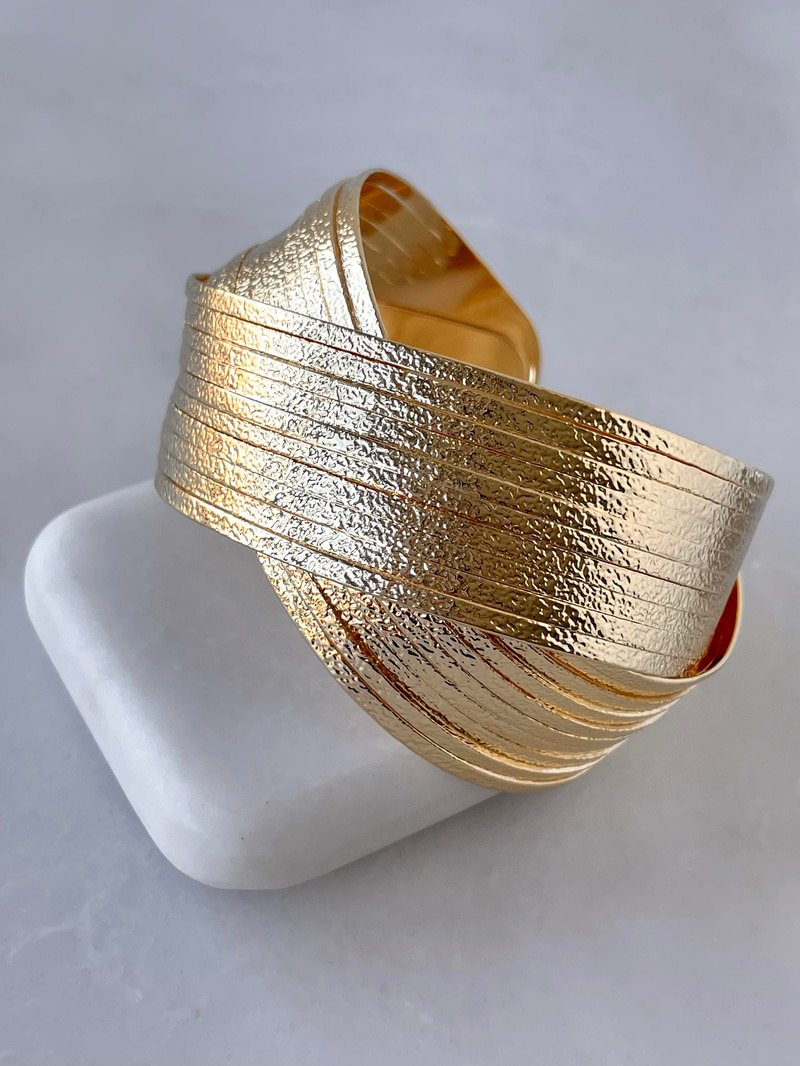 Altın Kaplama Düğüm Model Kelepçe Gold
