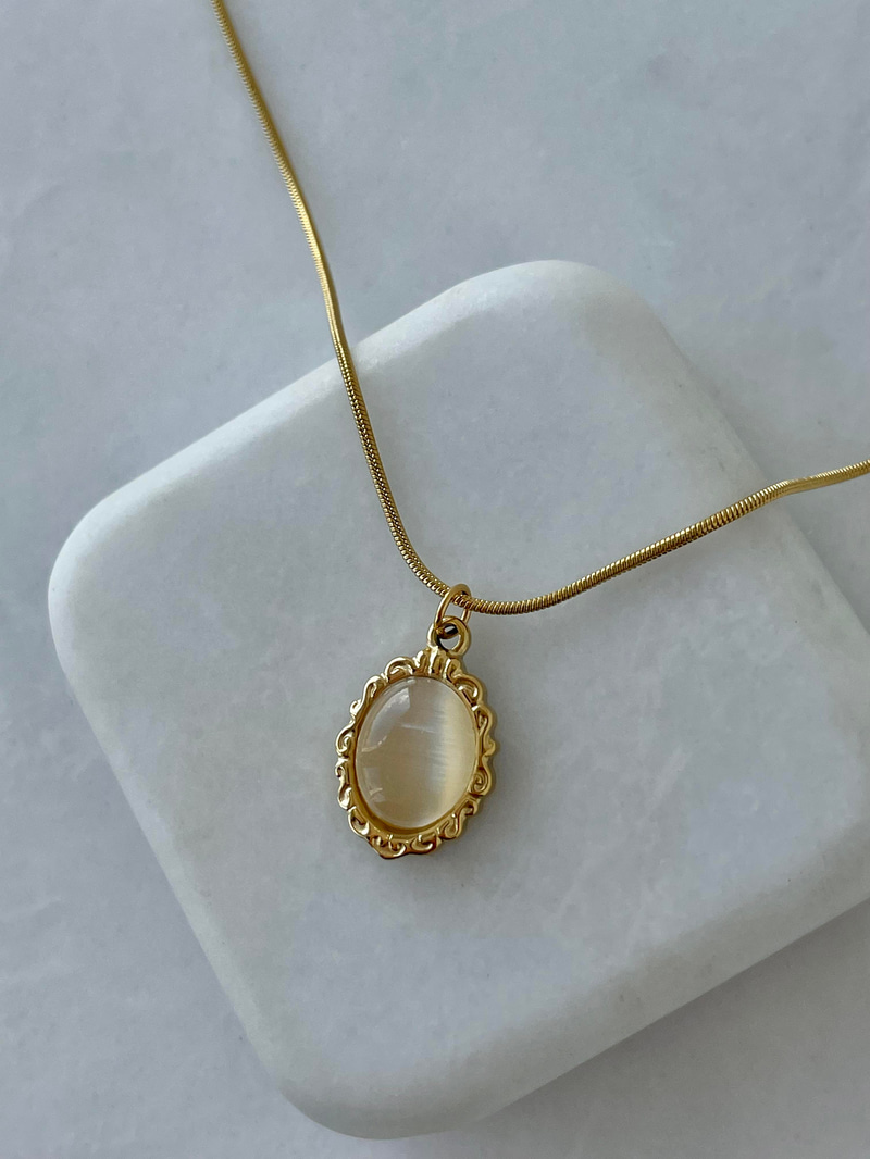Çelik Opal Taşlı Etnik Desen Kolye Vizon-Gold