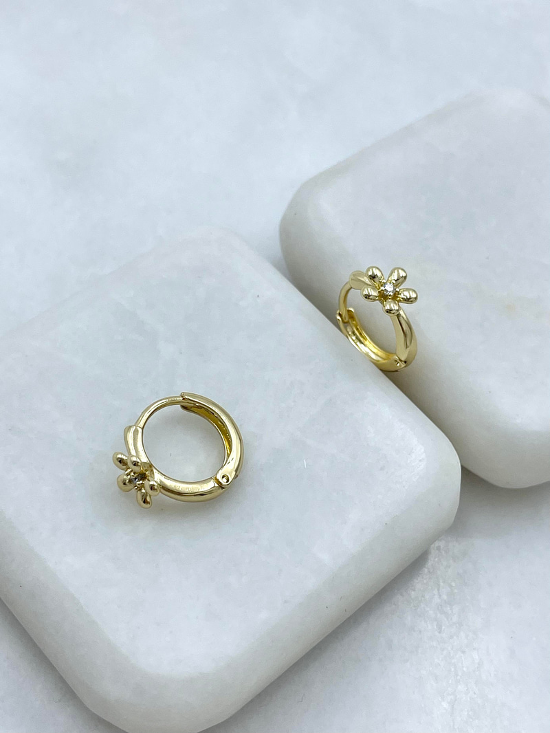 Özel Seri Minimal Çiçek Küpe Gold