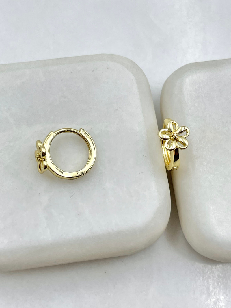 Özel Seri Minimal Çiçek Halka Küpe Gold
