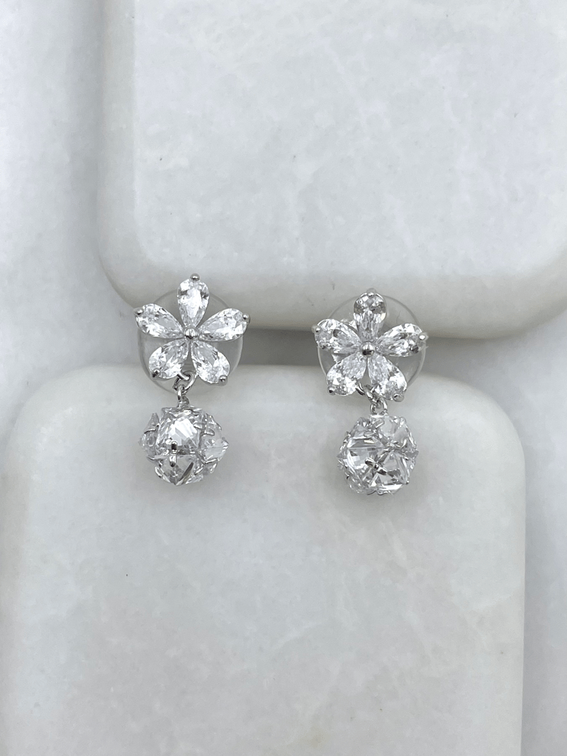 Özel Seri Swarovski Taş Sallantılı Tasarım Çiçek Küpe Gümüş