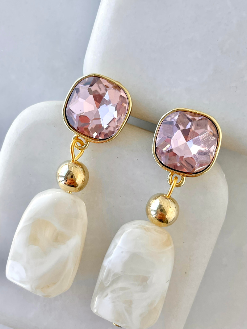 Altın Kaplama Pembe Kristal Taşlı Sallantılı Küpe