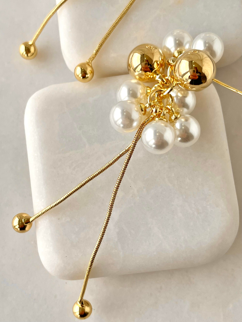 Gold Topçuk Sallantılı İncili Küpe
