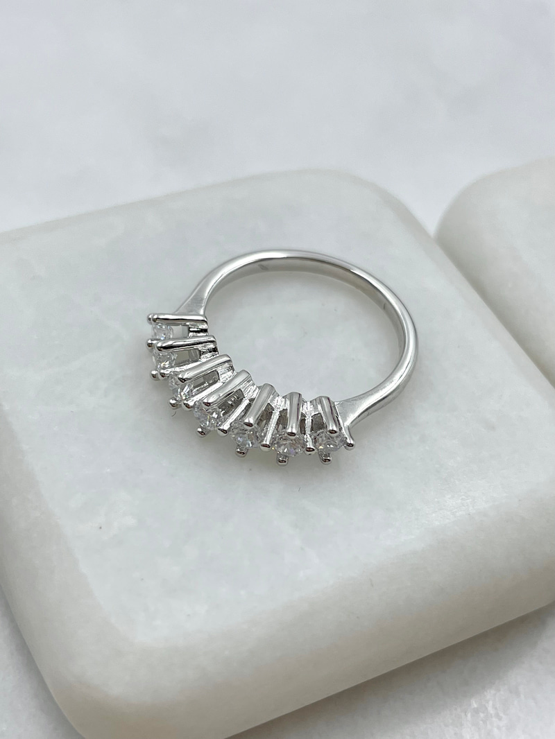 Özel Seri Yedi Taş Yüzük Gümüş