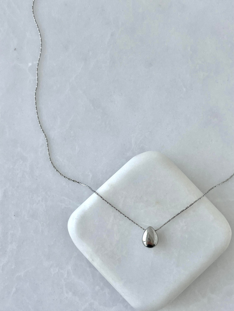 Çelik Minik Su Damlası Kolye Gümüş