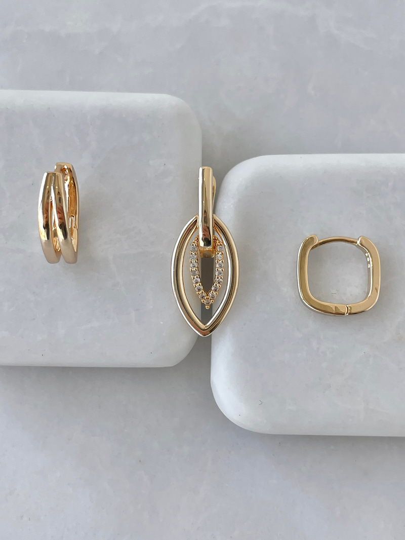 Altın Kaplama Üçlü Gömme Taşlı Oval Sallantılı Küpe Gold