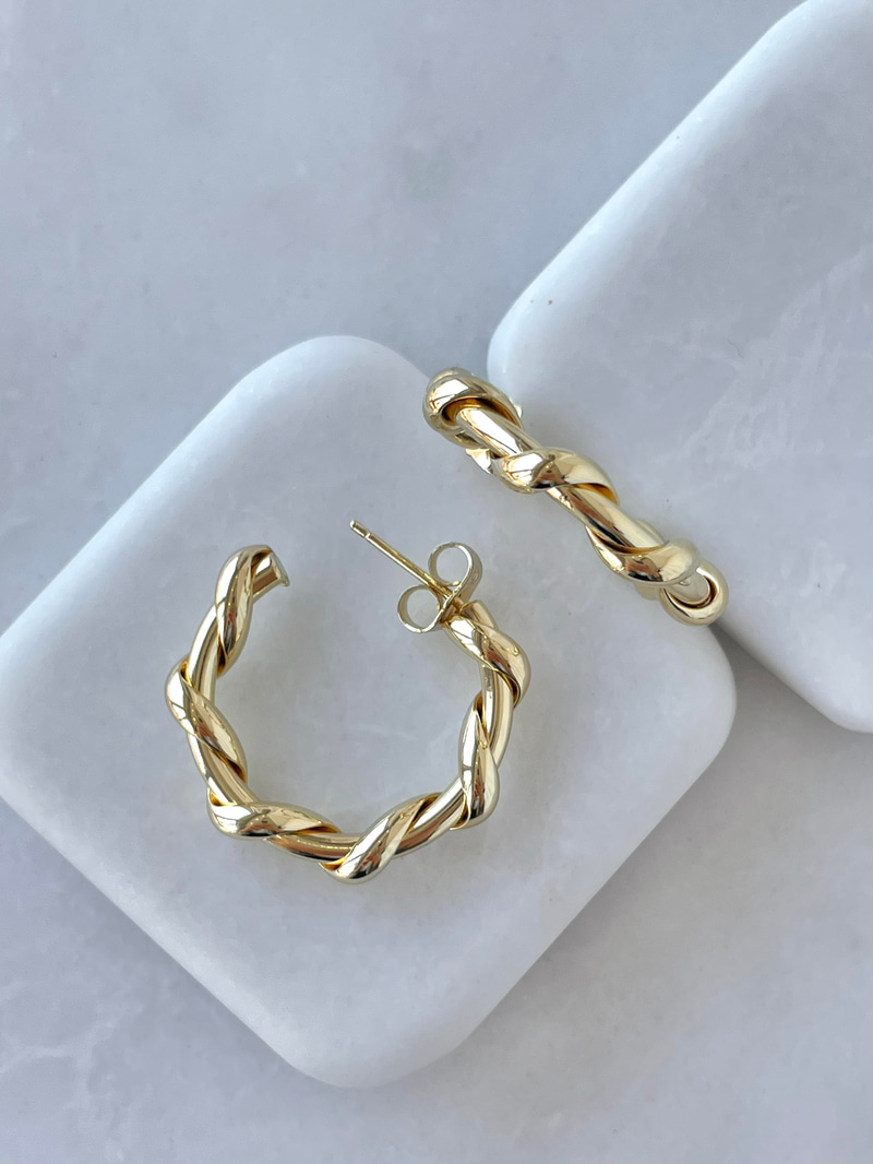 Özel Seri Burgu Model Halka Küpe Gold