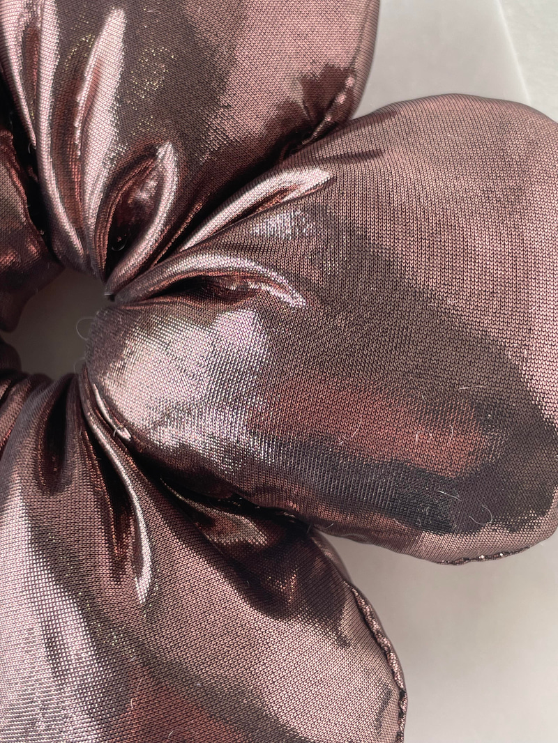 Pofuduk Çiçek Scrunchie Toka Mor
