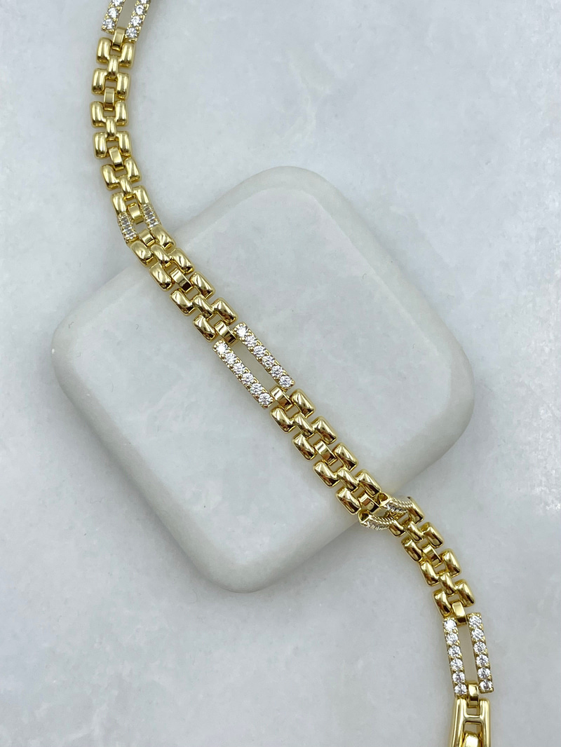 Özel Seri Gömme Taşlı Dikdörtgen Model Kordon Zincir Bileklik Gold