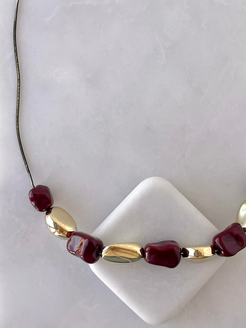 Altın Kaplama Gold Detaylı Bordo Doğal Taş Kolye