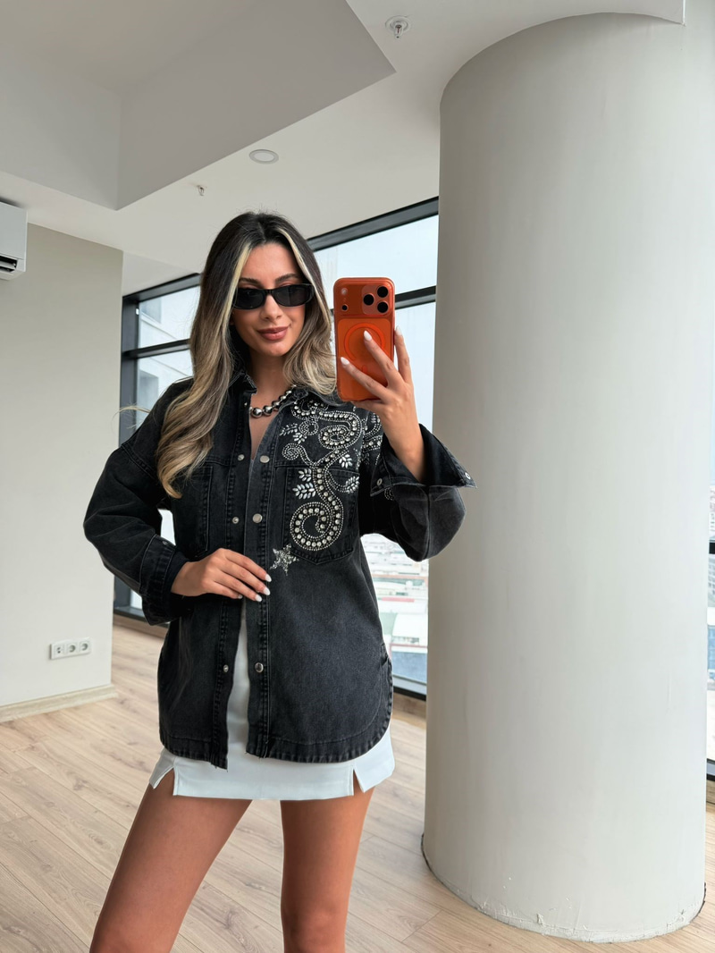 Taş İşlemeli Antrasit Oversize Denim Ceket
